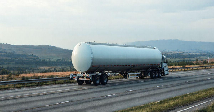 Carreta 9 Eixos Tanque: Vantagens e Aplicações no Transporte de Cargas Líquidas Carreta 9 Eixos Tanque: Vantagens e Aplicações no Transporte de Cargas Líquidas