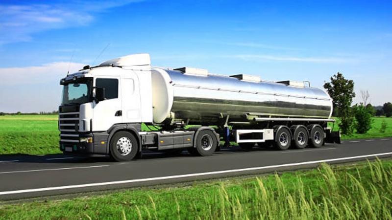 Tanques Isotérmicos para Transporte de Leite: Como Escolher o Ideal para Sua Produção